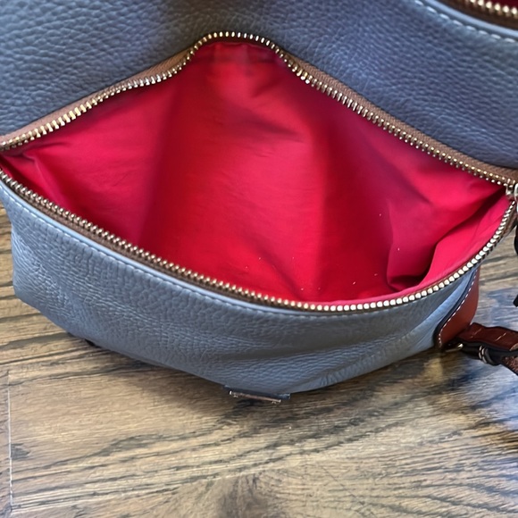 Dooney & Bourke Pebble Grain Bucket/Crossbody Bag - Picture 4 of 9